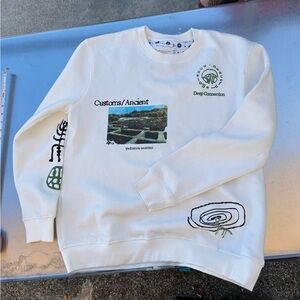 Denim & Flower Rickey Singh White Graphic Crewneck Sweater